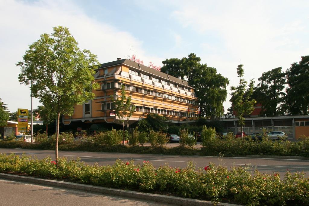 Ai Ronchi Motor Hotel ברשה מראה חיצוני תמונה