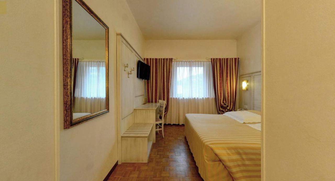 Ai Ronchi Motor Hotel ברשה מראה חיצוני תמונה