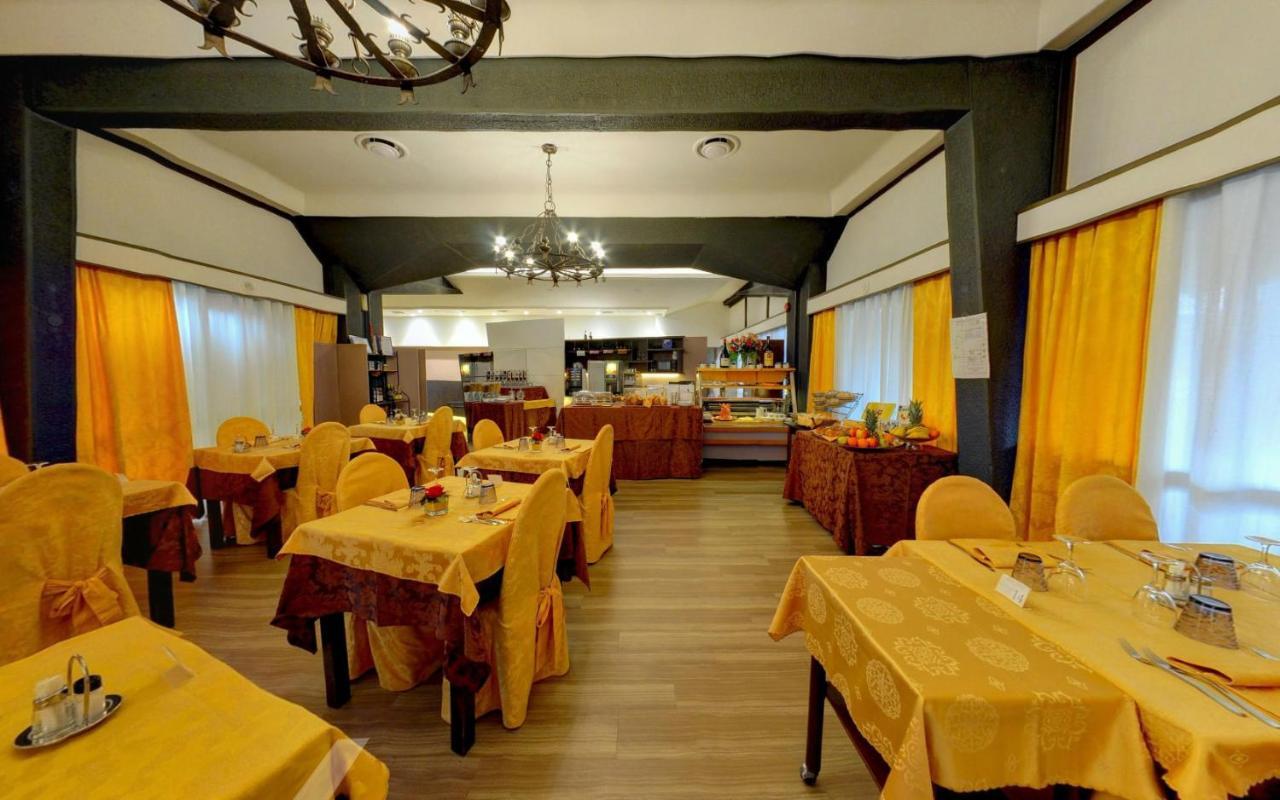 Ai Ronchi Motor Hotel ברשה מראה חיצוני תמונה